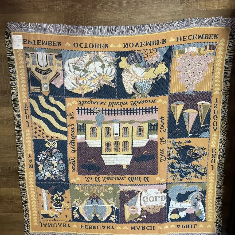 Seasonal Vintage Home Interior l Holiday Tapestry Blanket